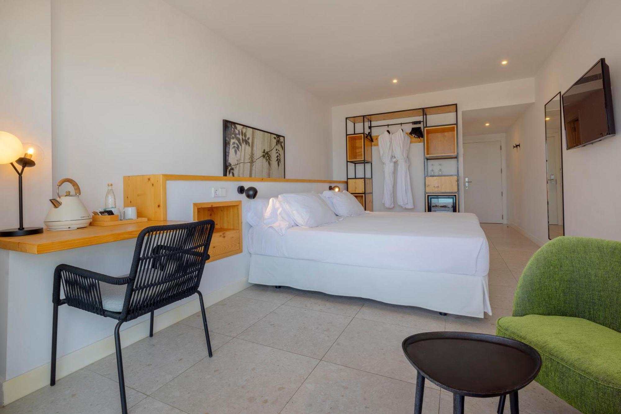 Hm Ayron Park - Adults Only Hotel Playa de Palma  Exterior photo A room at the hotel
