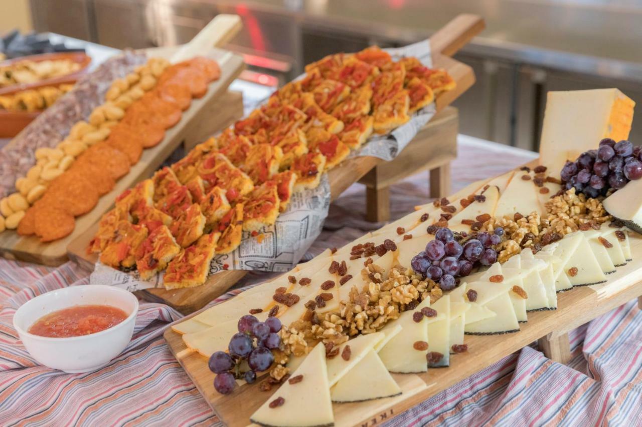Hm Ayron Park - Adults Only Hotel Playa de Palma  Exterior photo Cheese and fruit