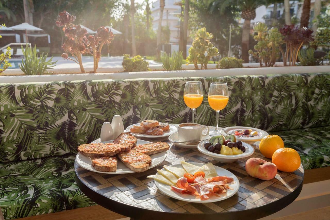 Hm Ayron Park - Adults Only Hotel Playa de Palma  Exterior photo A typical breakfast